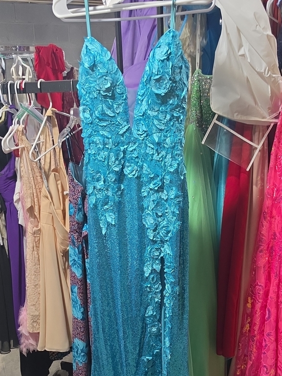 Jovani Dresses & Skirts - Jovani Turquoise Floral Applique V-Neck Prom Gown